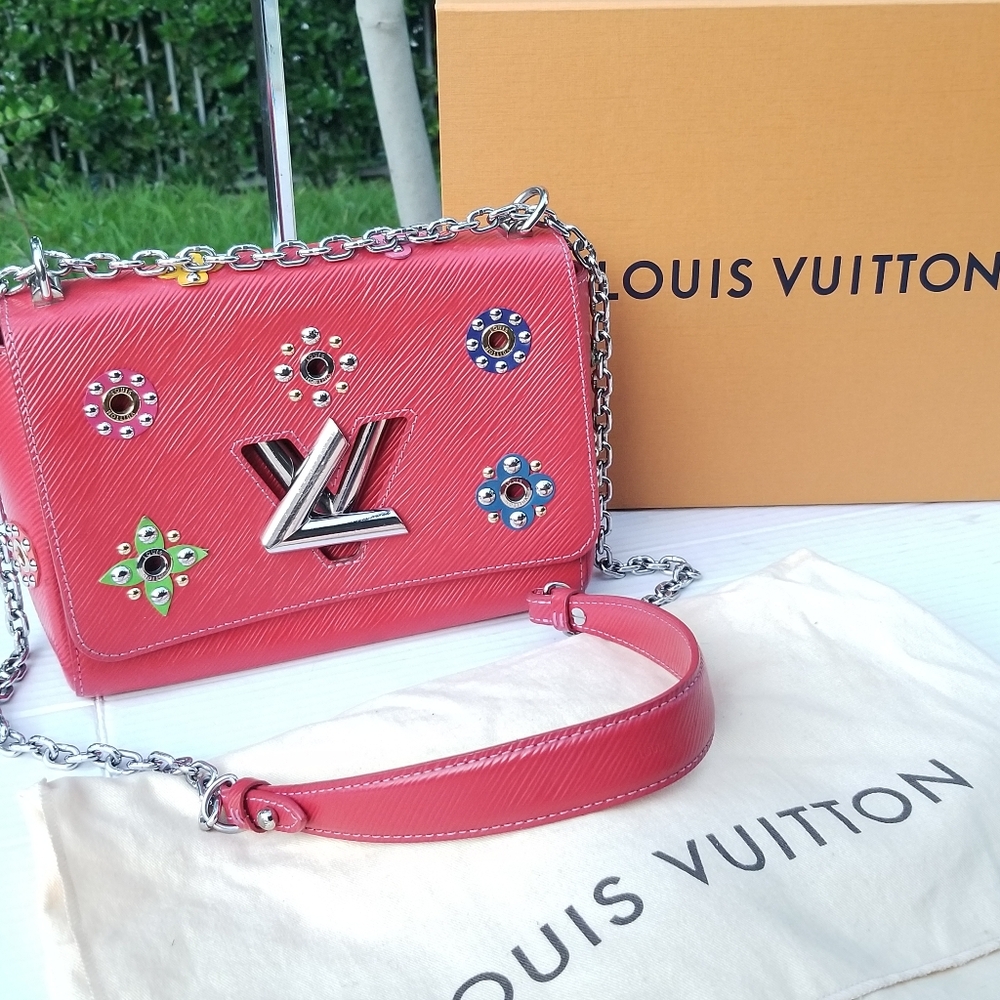 Extra pics Louis Vuitton Limited Edition Twist Shoulder Bag. PLEASE READ - Picture 5 of 16